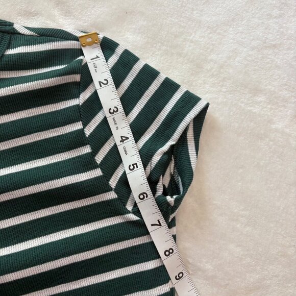Womans Juniors Green & White Striped Fitted Short Sleeve Ribbed Tee Size Medium - Picture 9 of 10